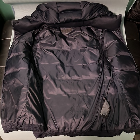 UNIQLO vest, women, size M - Picture 3 of 9